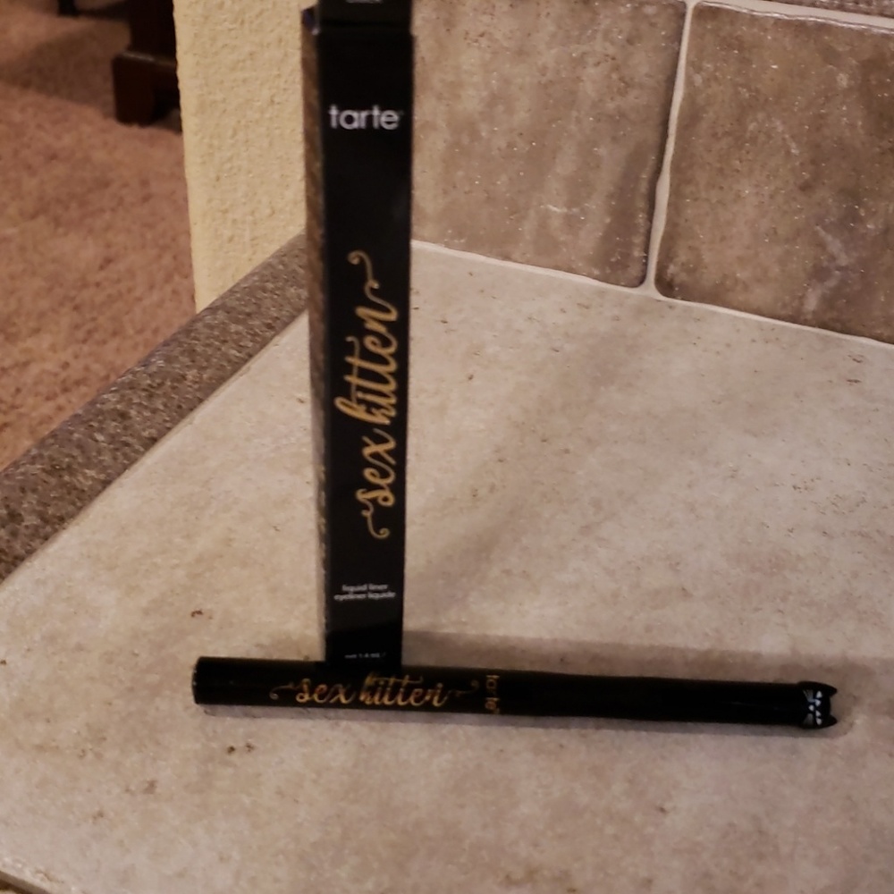 Tarte liquid eye liner